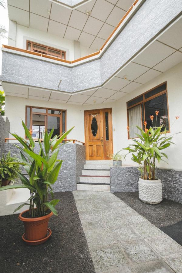 Hotel Palace Galapagos ปูแอร์โตอาโยรา ภายนอก รูปภาพ