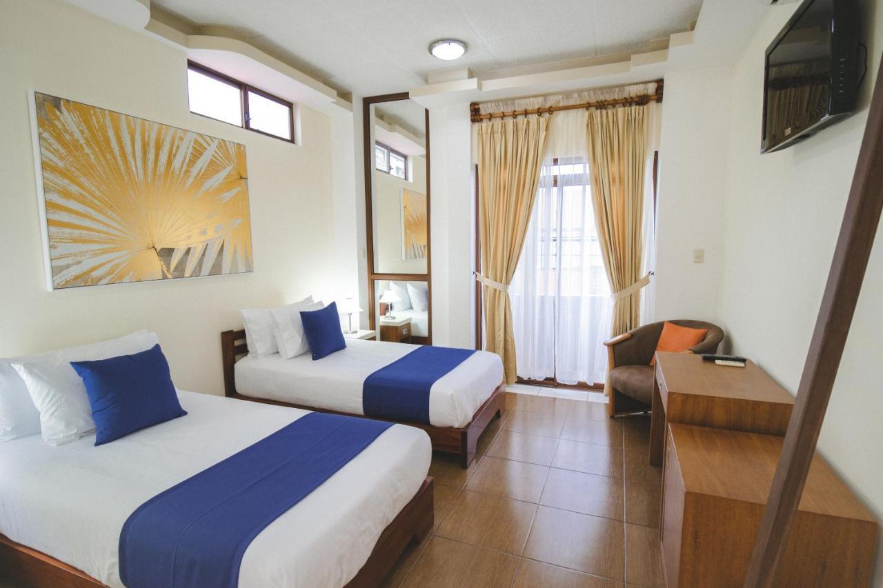 Hotel Palace Galapagos ปูแอร์โตอาโยรา ภายนอก รูปภาพ