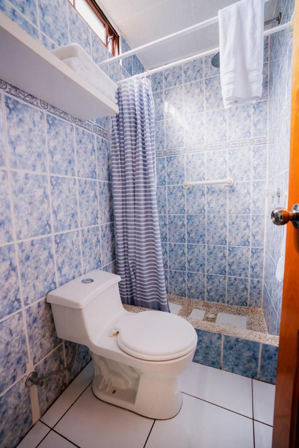 Hotel Palace Galapagos ปูแอร์โตอาโยรา ภายนอก รูปภาพ