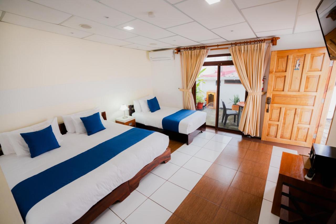 Hotel Palace Galapagos ปูแอร์โตอาโยรา ภายนอก รูปภาพ